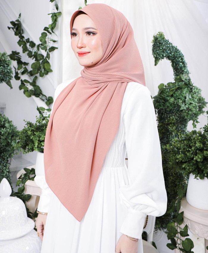 Hayyan Pleated Shawl (Duchess)