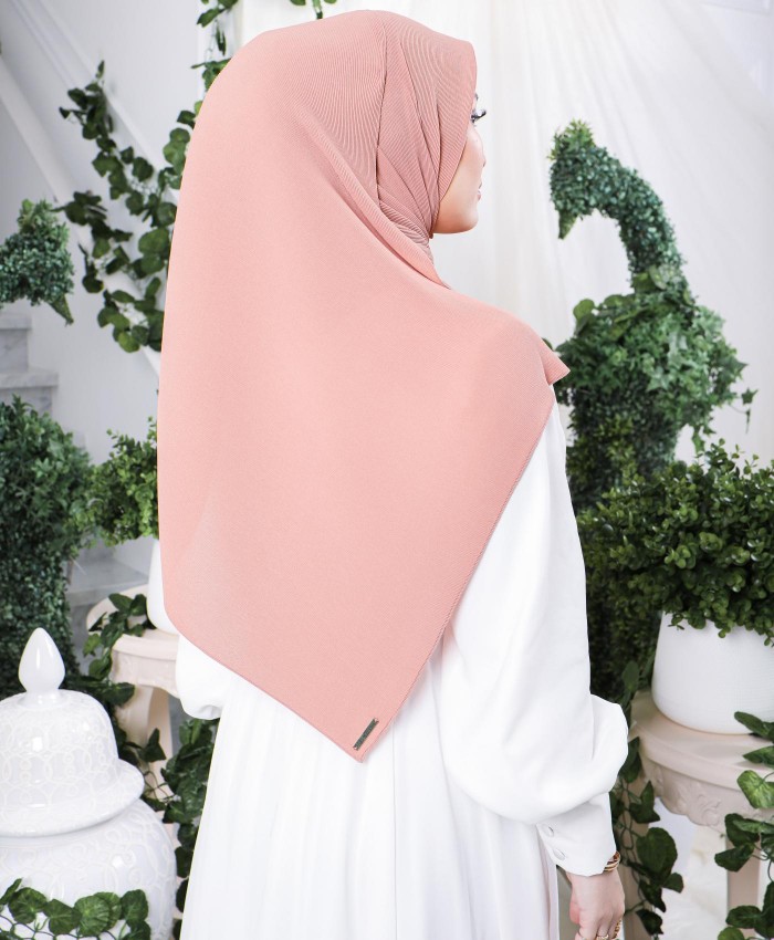 Hayyan Pleated Shawl (Duchess)