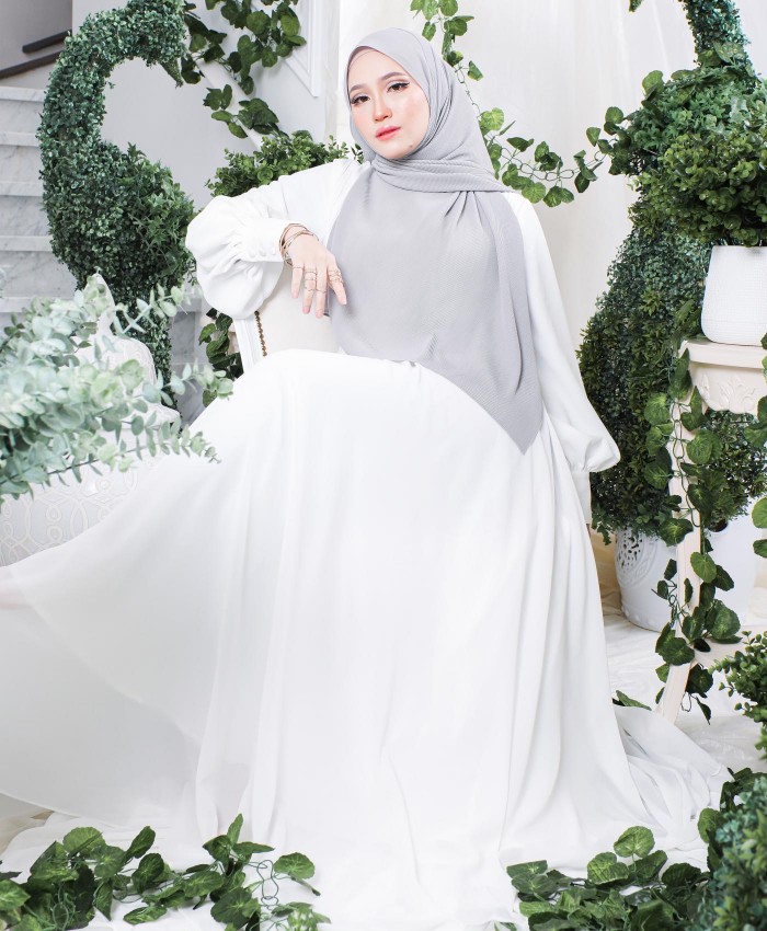 Hayyan Pleated Shawl (Victoria Grey)