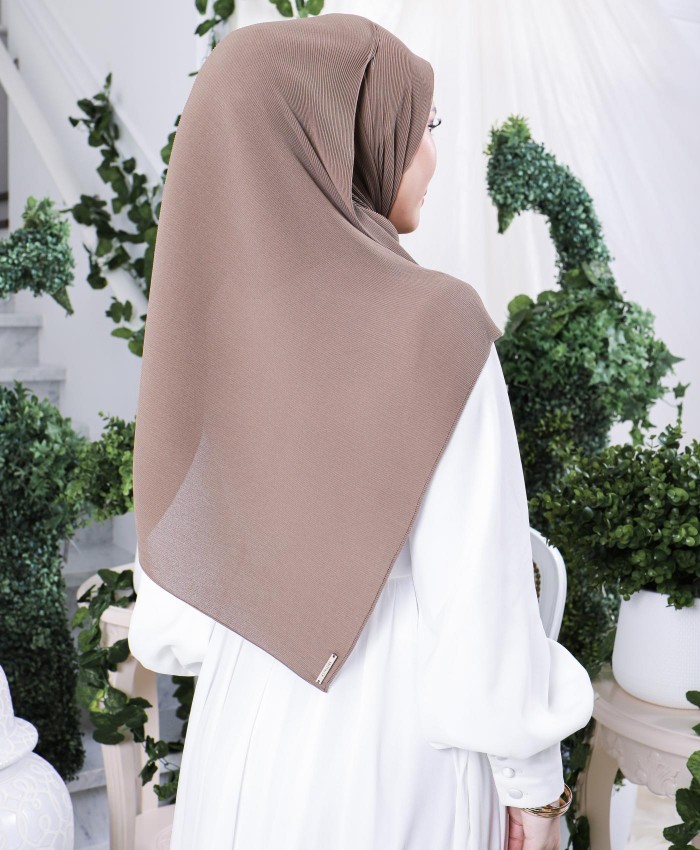 Hayyan Pleated Shawl (Emperor Green)