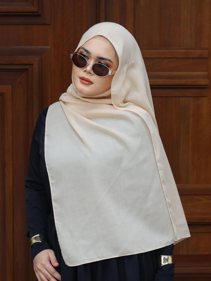 CLASSY COTTON SHAWL IN ALMOND