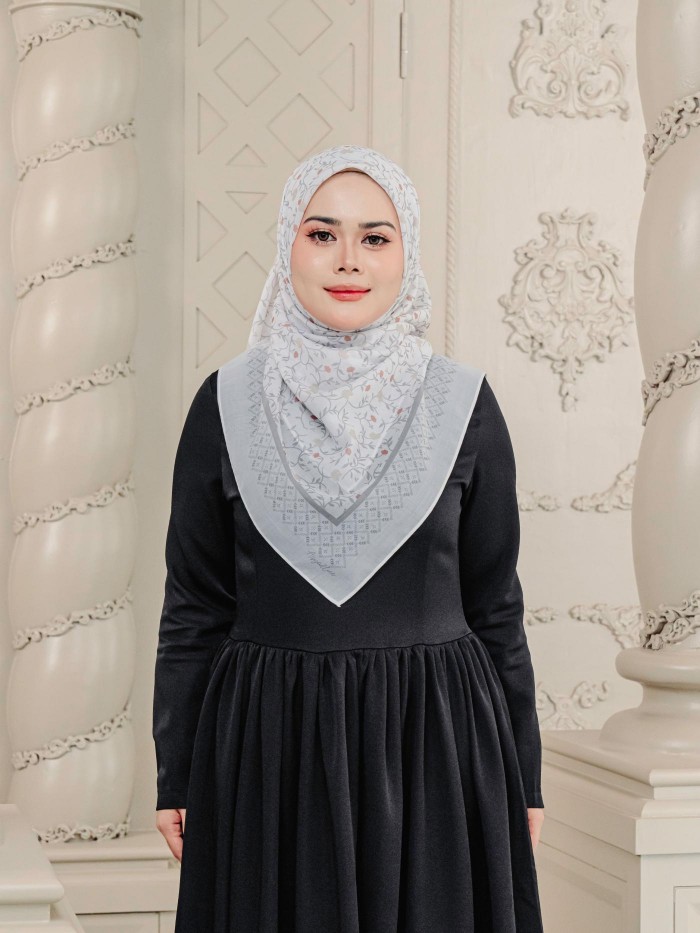 BAWAL LYDIA IN STELLA