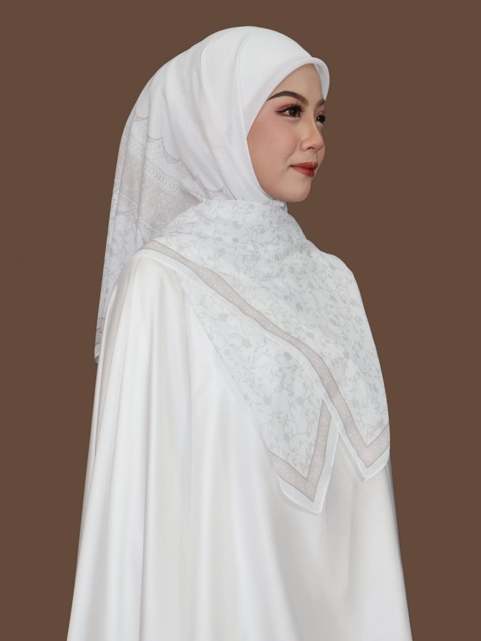 BAWAL CAHAYA QAMAR IN KASIH