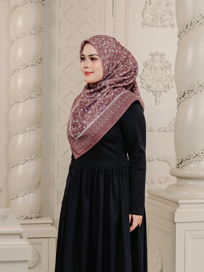 BAWAL LYDIA IN HARPER