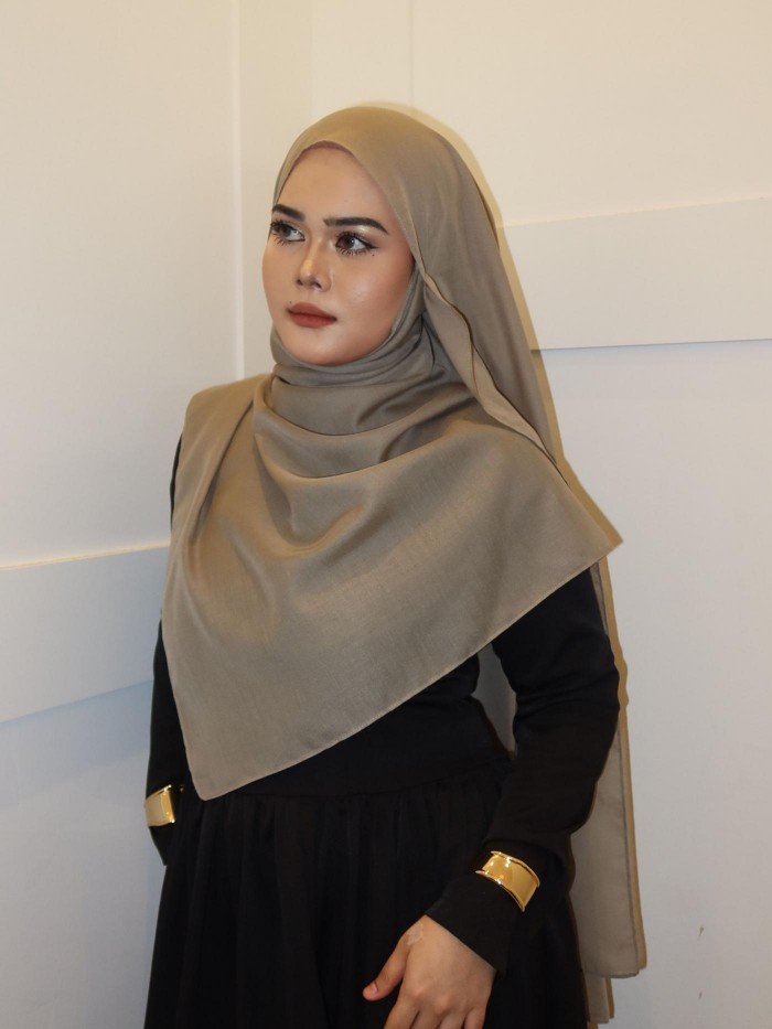 CLASSY COTTON SHAWL IN LEAFY