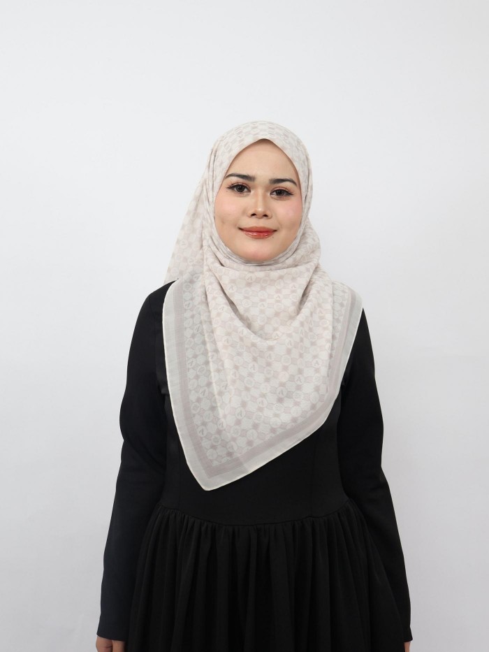 BAWAL CLASSY MONOGRAM IN WARMY