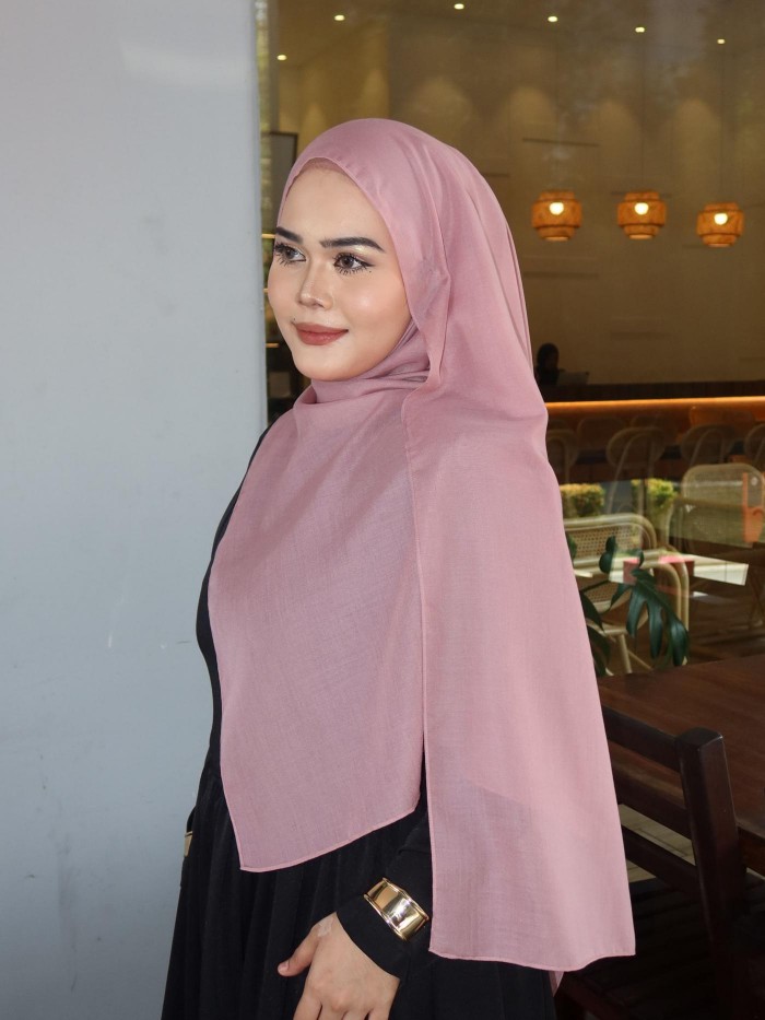 CLASSY COTTON SHAWL IN BLUSH