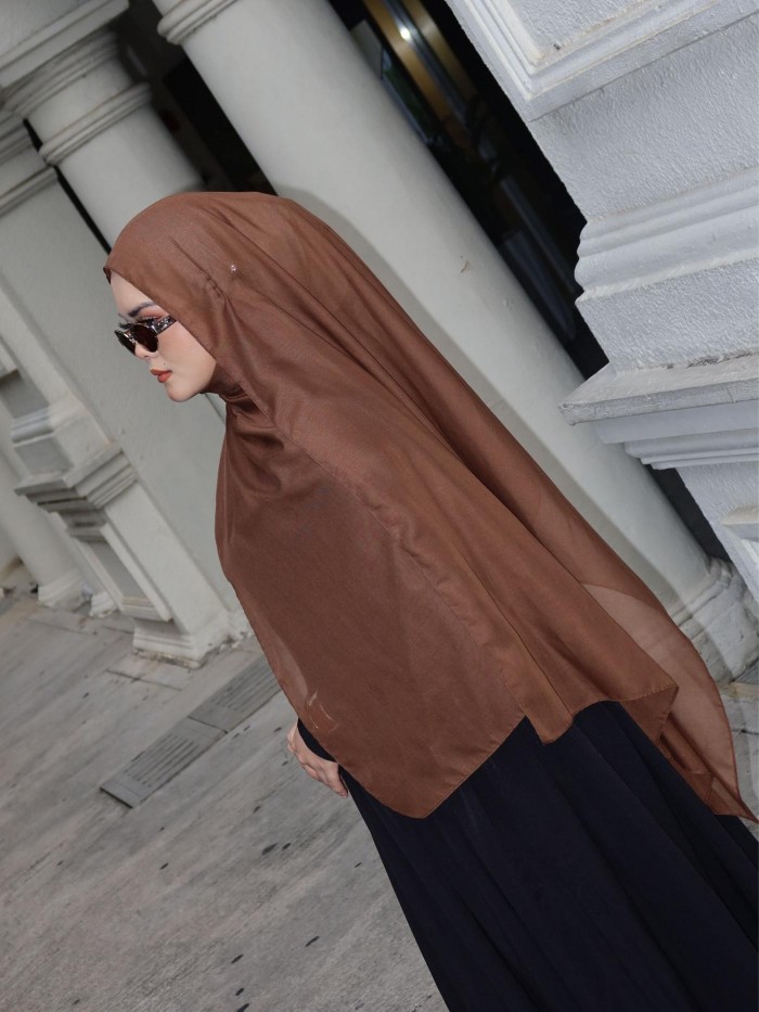 CLASSY COTTON SHAWL IN CHOCO