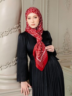 BAWAL LYDIA IN SCARLET