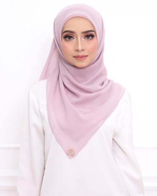 Bawal Helena (Charm) - Minor Defect