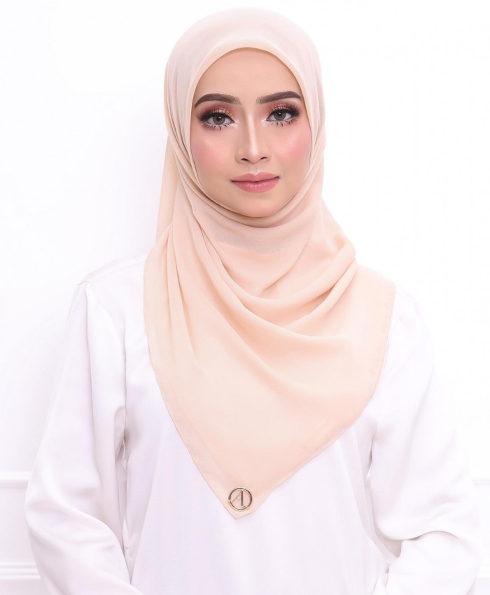 Bawal Helena (Sand)