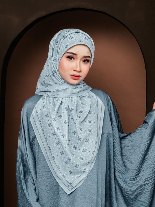 BAWAL HERA IN MINT GREEN ( MINOR DEFECT )