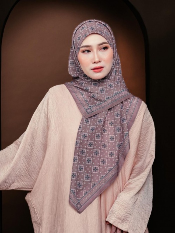 BAWAL HERA IN RUSSET BROWN ( MINOR DEFECT )