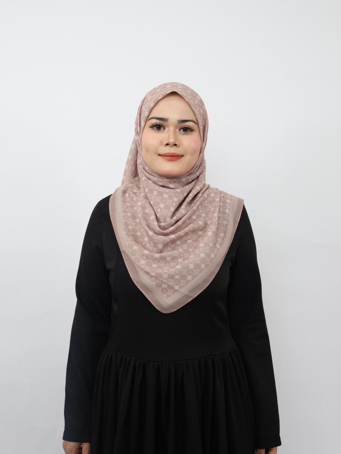 BAWAL CLASSY MONOGRAM IN BLUSH