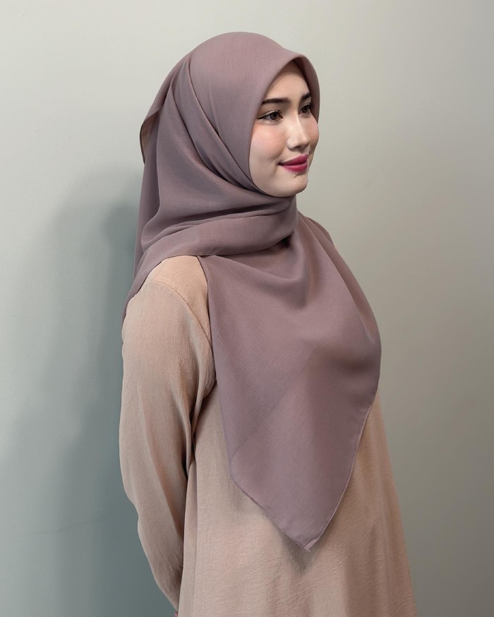 BAWAL PLAIN - ASYALLIEE ( NUTMEG )