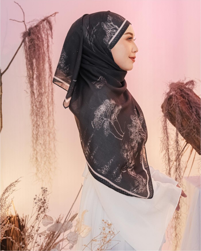 BAWAL PRINTED - FORESTLAND ( BLACK FOREST )