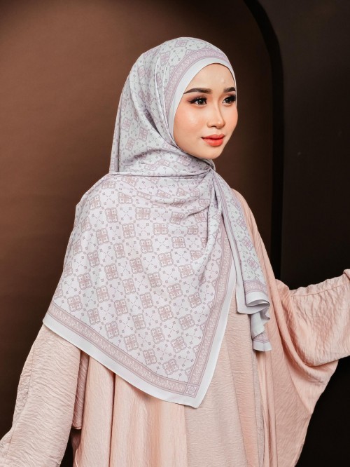 SHAWL HERA IN SANDY NUDE ( MINOR DEFECT )