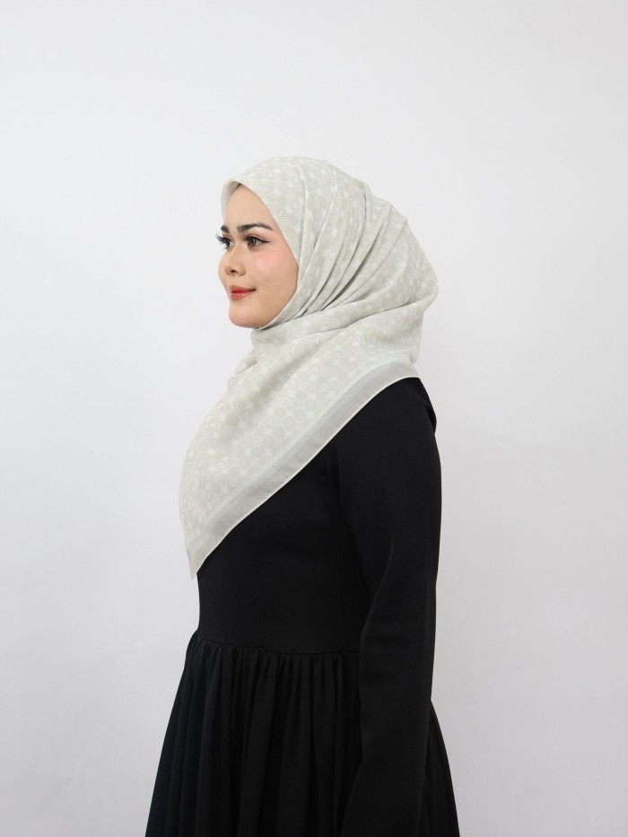 BAWAL CLASSY MONOGRAM IN SEA SHELL