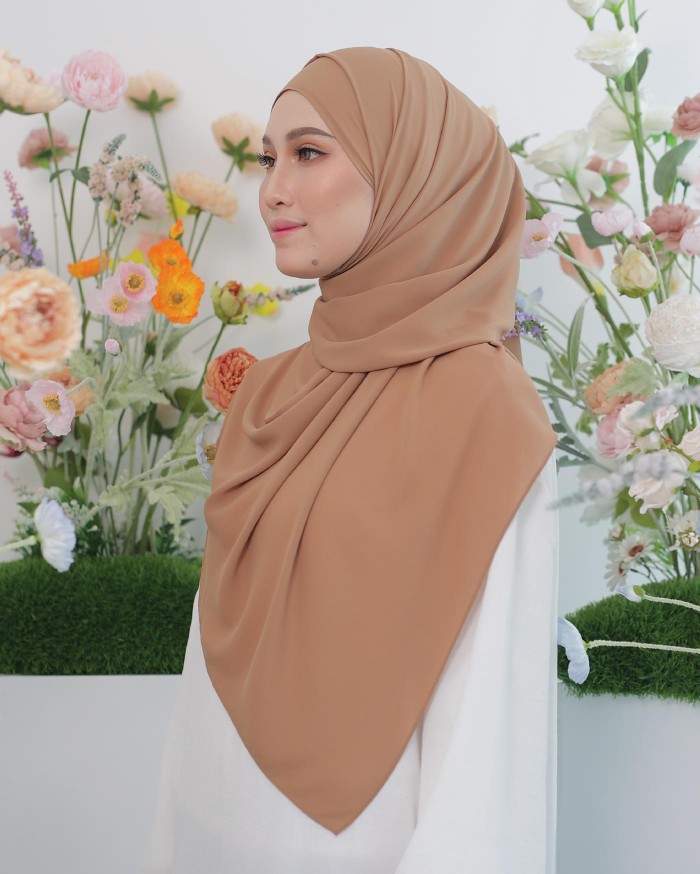 ASYALLIEE BASIC CHIFFON SHAWL ( LATTE )