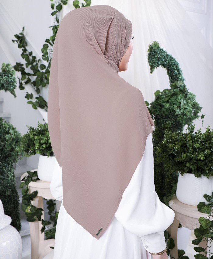 Hayyan Pleated Shawl (Noble)