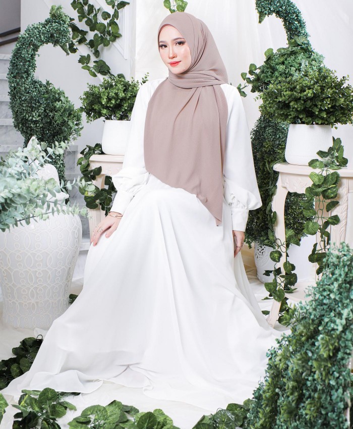 Hayyan Pleated Shawl (Noble)